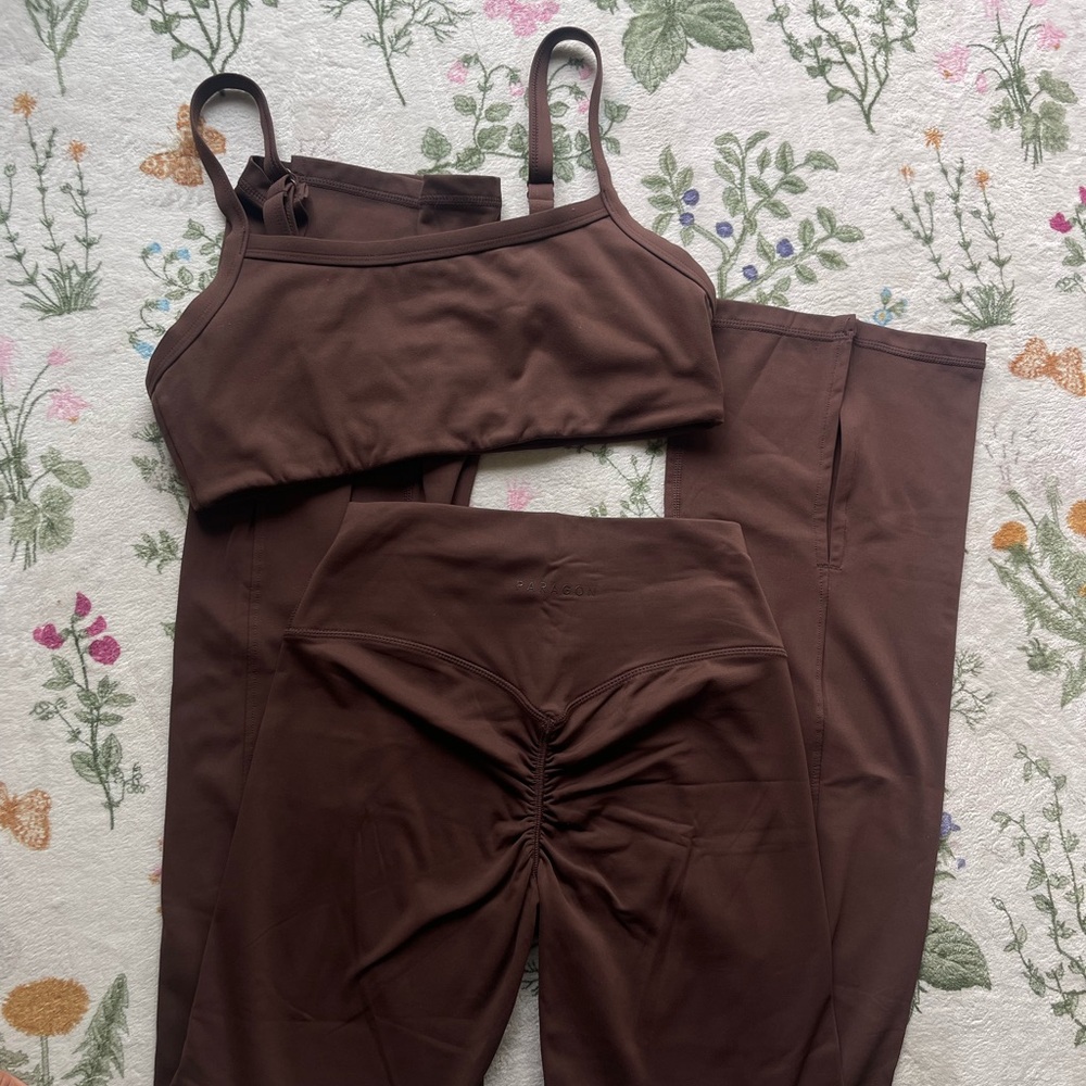 PARAGON Brown Leggings and Bra Set